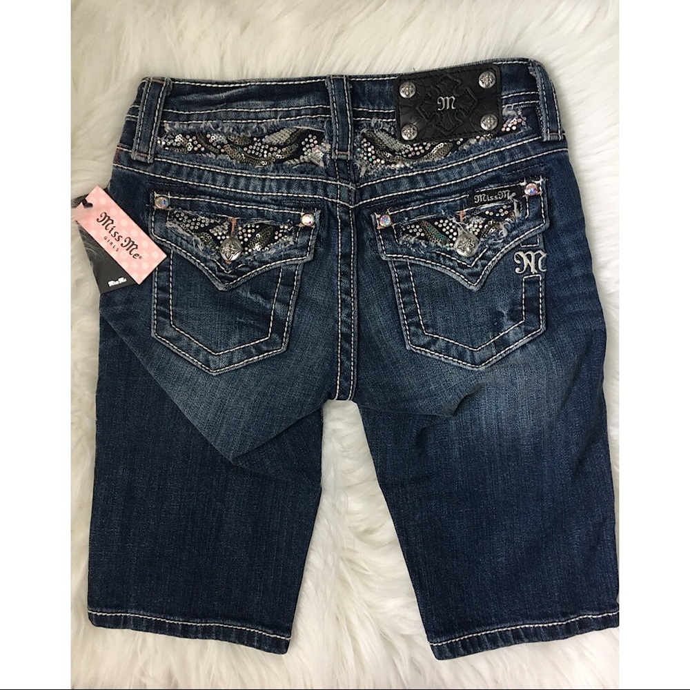 Miss Me Girl’s Bermuda Stretch Short